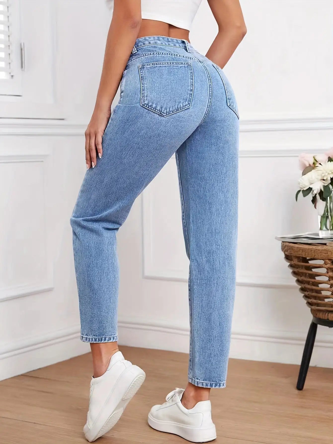 Naia | Vaqueros de Tiro Alto — High-Waisted™