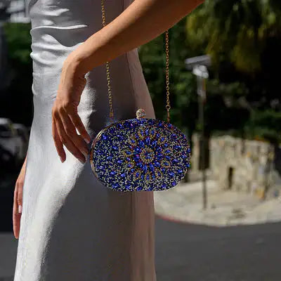 Celeste | Clutch Ovalado de Fiesta con Cristales