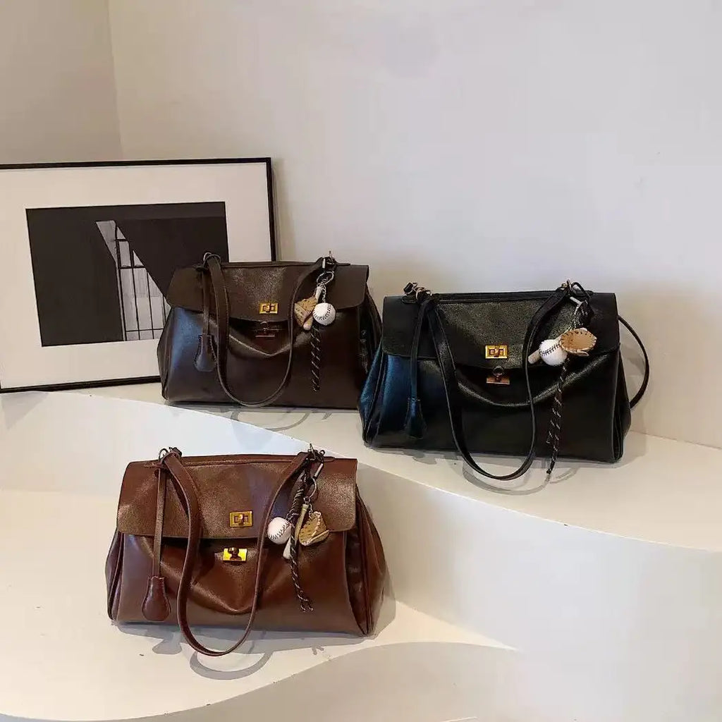 Ciara | Bolso de Mano Vintage con Herrajes Dorados