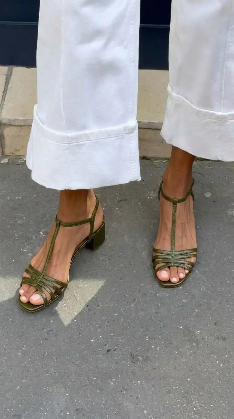 Fabiola | Tacones Metalizados con Hebilla