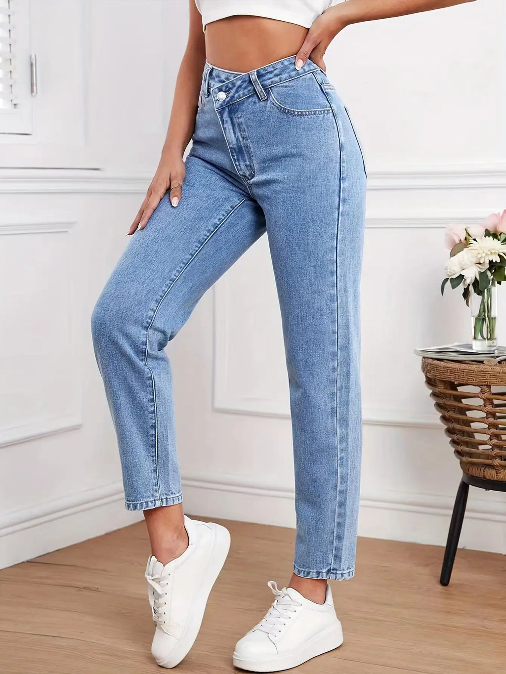 Naia | Vaqueros de Tiro Alto — High-Waisted™