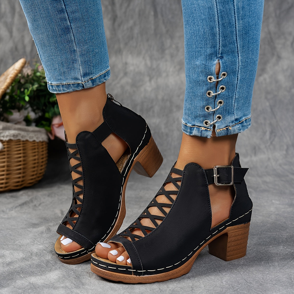 Nessa - Sandalias con Tacón de Rejilla