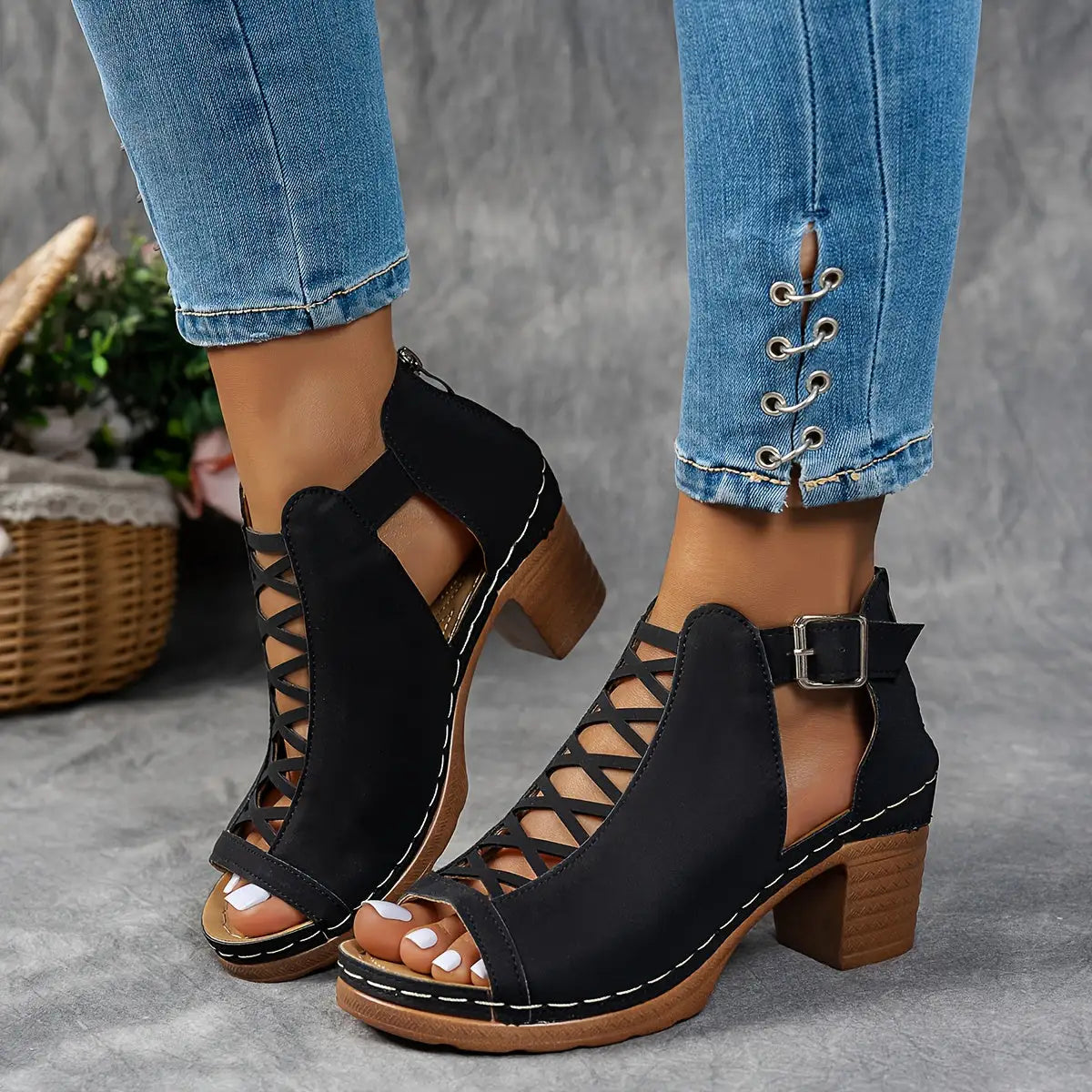 Nessa | Sandalias de Tacón con Tejido de Rejilla