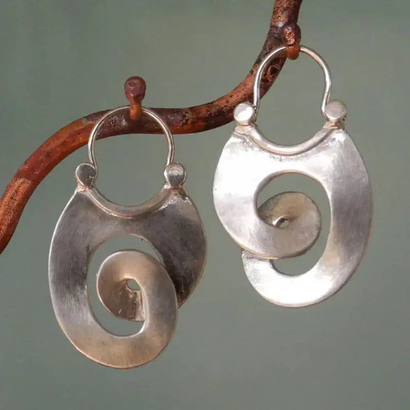 Elga | Pendientes de Espiral Escultural Dorados