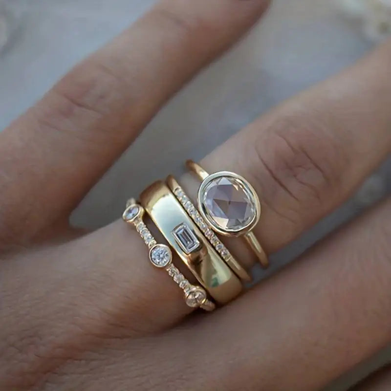 Esencia Luminosa | Anillo de Diseño Moderno y Sobrio