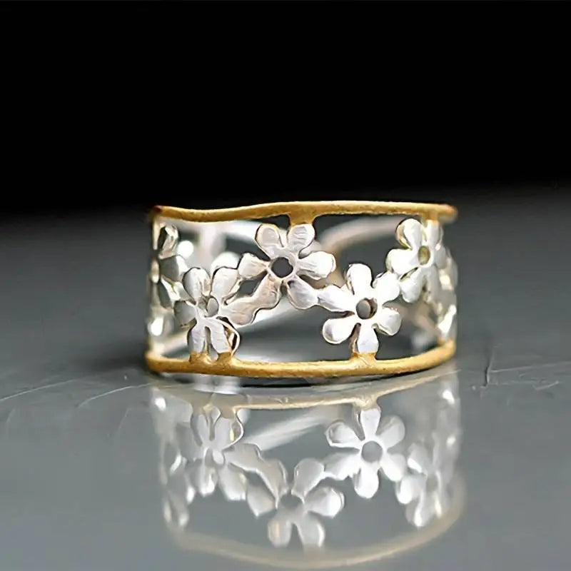 Daisy™ | Anillo de Diseño Floral Calado