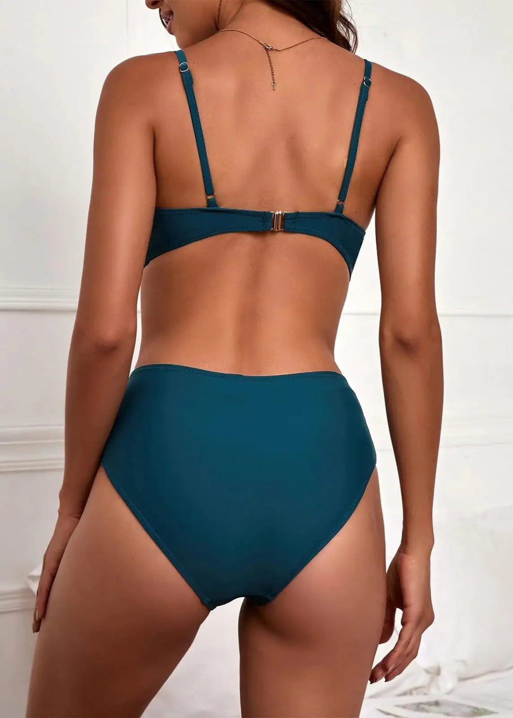 CALA | Bikini con top cruzado