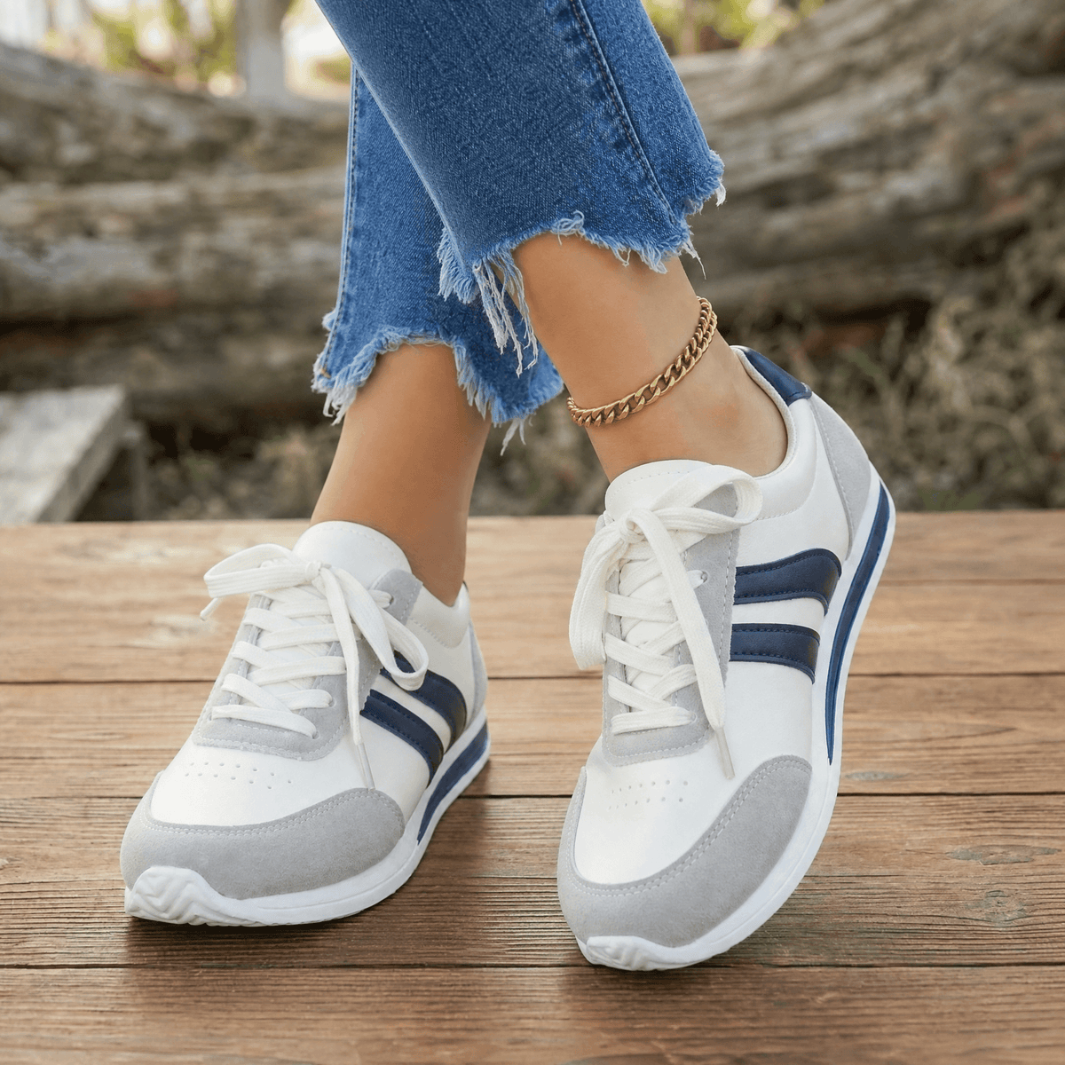 Celestina | Zapatilla Ligera con Rayas Retro