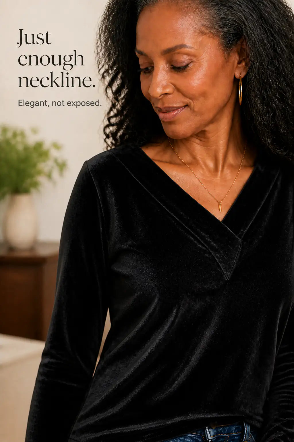 Azucena | Camiseta de Punto Brillante con Cuello en Pico