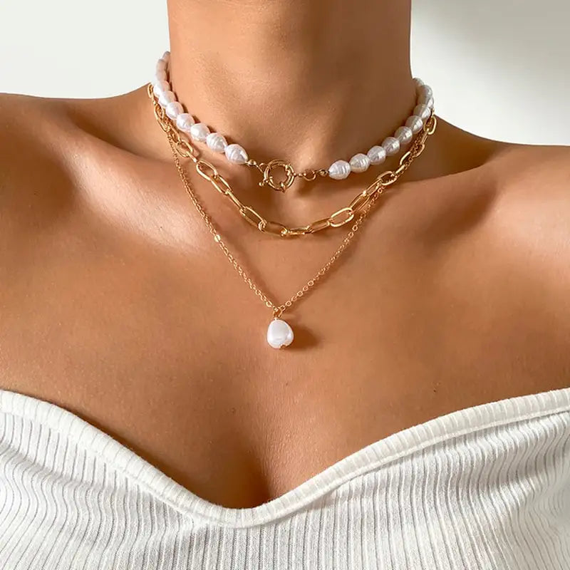 Celina | Collar de Perlas en Capas con Tonos Dorados