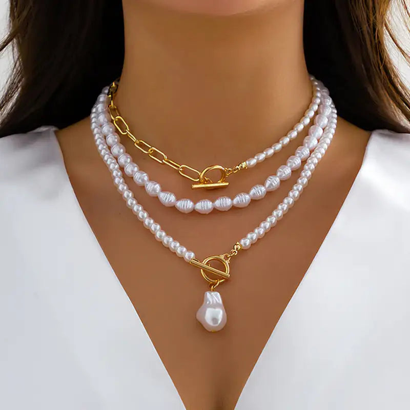 Celina | Collar de Perlas en Capas con Tonos Dorados