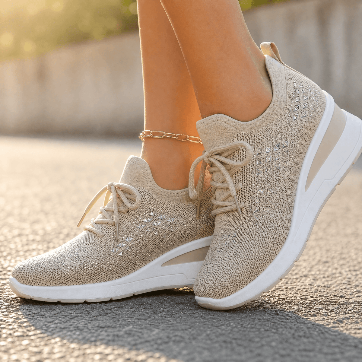 Lourdes | Zapatilla de Cuña con Pedrería