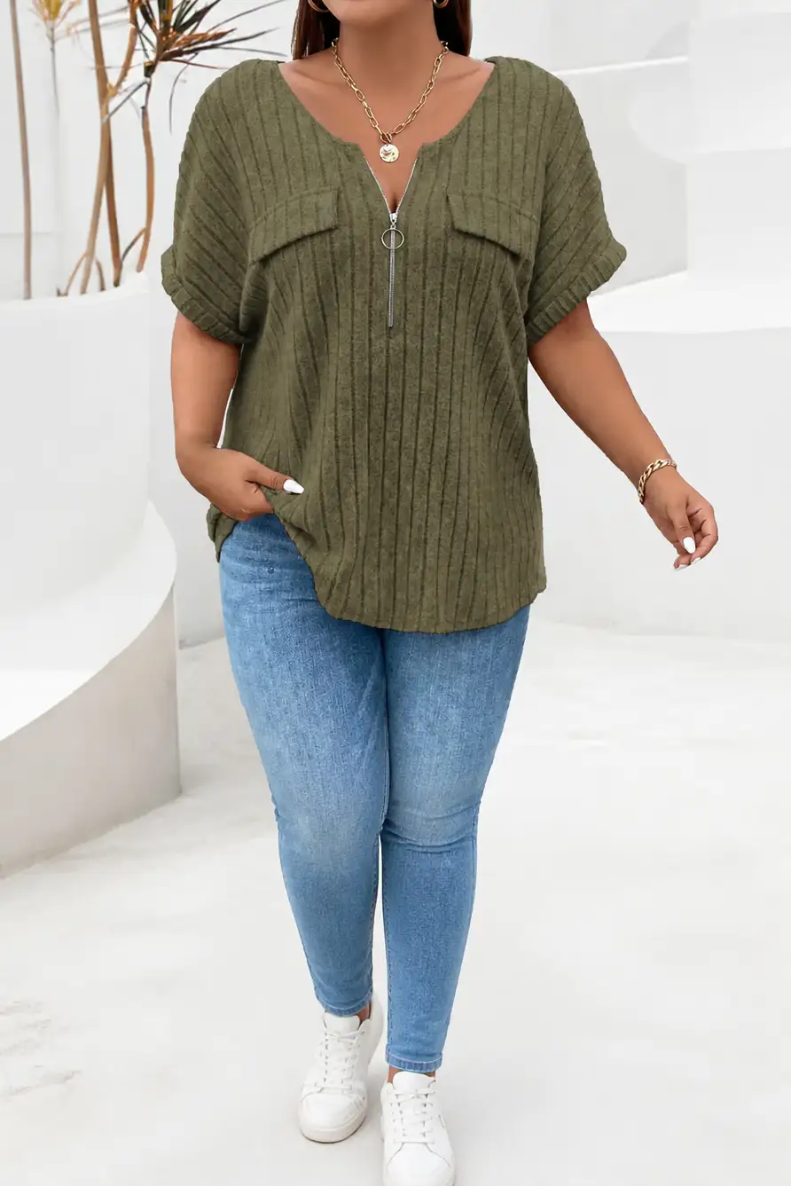 Caridad | Camiseta de Canalé con Cuello de Cremallera